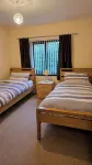 Large 3 bed bungalow set in Woodland grounds near Tamar lakes and local beaches - 2 estrellas