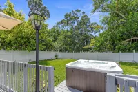 4BR/3BR - Spacious Home 4 Minutes From Beach - 4-Star