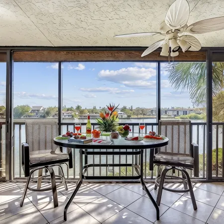 AJ's Bayside Treasure - Outstanding Waterfront Views & Private Beach Access!