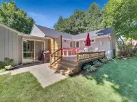 Nautical Themed - Downtown Boyne City Getaway Close to the Lake - 3-Star