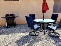 Quiet neighborhood, spacious home, near many activities. - Wifi