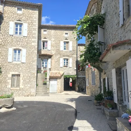 Detached House in Village of Character Ardèche. Garden, Terrace, Quiet Location.