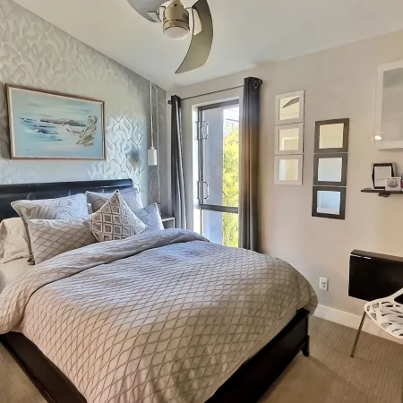 Rooftop Retreat-modern townhome in the heart of LoHi- roof deck-walk everywhere!
