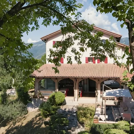 B&B Four Winds