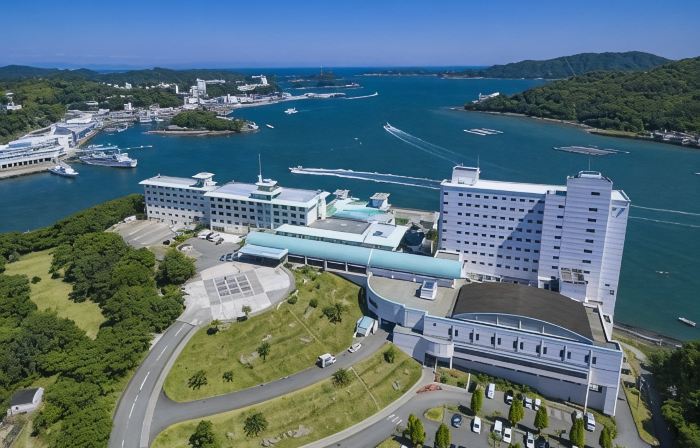 Toba Seaside Hotel