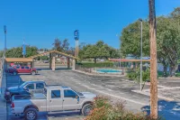 Americas Best Value Inn Uvalde - Bãi đậu xe
