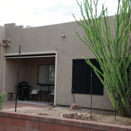 Charming 2-bedroom townhome in Green Valley w/ WiFi, Grill, Patio, Near trails
