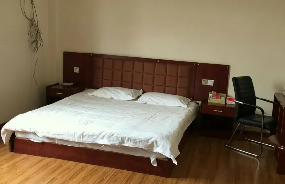 台前綠苑商務賓館