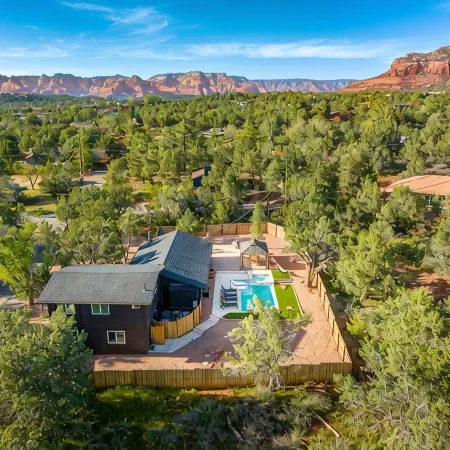 Ventana Roja, Heated Pool, Hot Tub, EV Charger, Outdoor Shower, 5 Bdrm