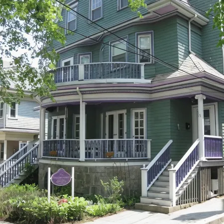 The Coolidge Corner Guest House: A Brookline Bed and Breakfast