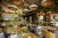 Top Garden Aparthotel - فطور