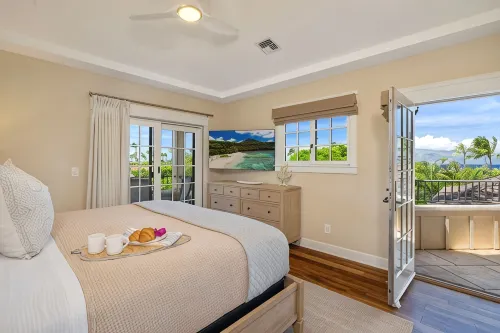 Celebrity Home Across the Street From Beach! Pool With Slide, Pickleball, Gym! - 3 stjerner