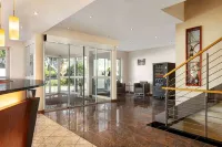 Amedia Frankfurt Russelsheim Trademark Collection by Wyndham - parking