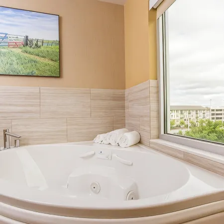 Cambria Hotel Plano - Frisco