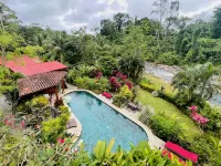Casitas Del Rio Riverfront Nature Lodge - Sloth Luxury Villa - 3-Star