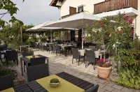 Weingut Sandwiese Winzerhotel - breakfast