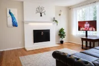 Nice & Cute 4B2B w 2TVs| Peaceful Bright Retreat - Homestays