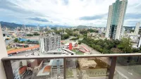 ASA Cosmopolitan 1707 Pool Blumenau - Condos
