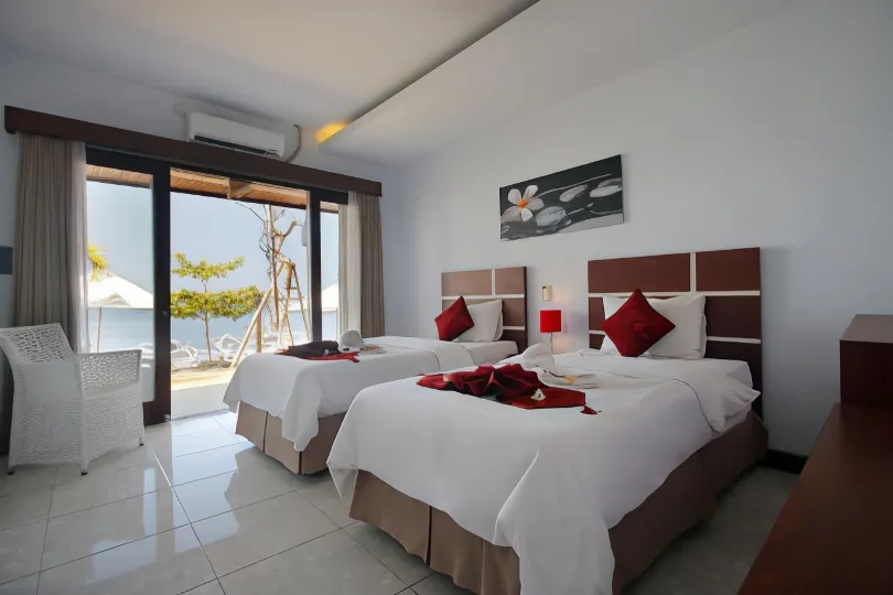 Valomia Beachfront
