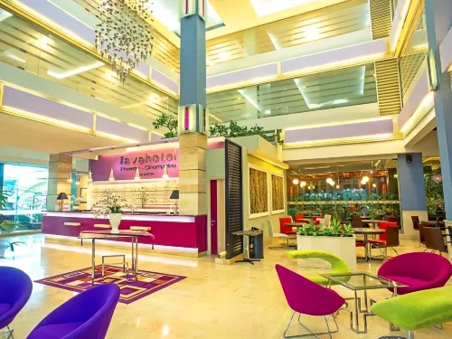 Favehotel Premier Cihampelas Hotels in Coblong