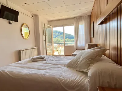 Hotel Solana del Ter Các khách sạn ở Campelles