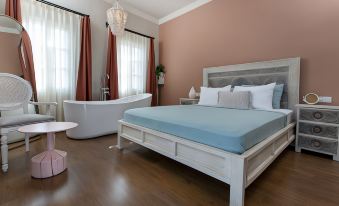 Noa's Boutique Hotel