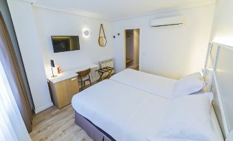 Hospedium Hotel Canitas Maite Gastronomico - Housity