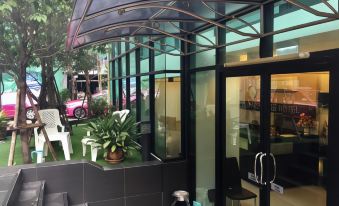 Avatar Suites Hotel