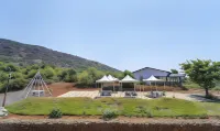 Vee Resort- the Suites of Royals Hotels in Vanavli t. ategaon