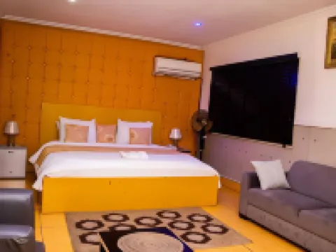 Sese Cottage Hotels near kalakuta museum