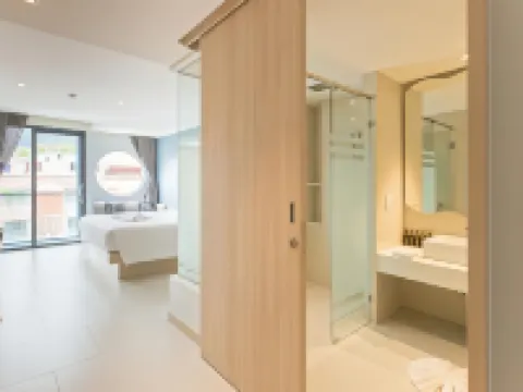 ビヨンド パトン プーケットのホテル