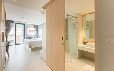 รูปภาพของบียอนด์ ป่าตอง