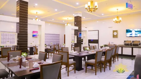 Valada Hotel and Resorts Отели в г. Джос