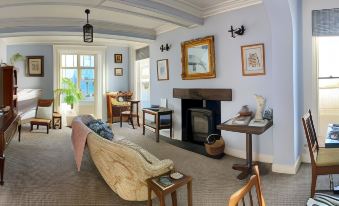 Eagle House - Award Winning Luxury B&B and Apartment