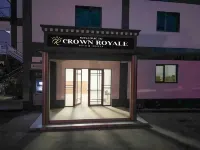Crown Royale Hotel & Lounge