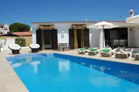 Villa 2, great spot Oura beach, Albufeira