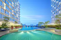 Ibis Samarinda - Pools