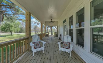 The Farmhouse at Forest Chapel 2 Bedroom Farmhouse by RedAwning