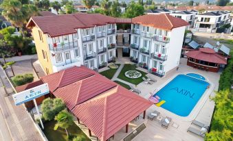 Akin Apart and Hotel
