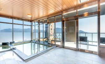 Livemax Resort Miyahama Ocean View