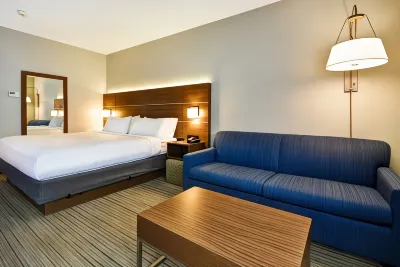 Holiday Inn Express Newport North - Middletown Hotels in Middletown