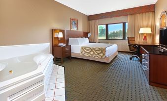 Baymont Inn and Suites by Wyndham Franklin, Indiana