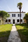 Maison et Table d'hôtes le Camélia Blanc Hotéis em Montendre