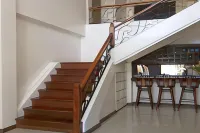 Liezel's B&B Hotels in Palompon