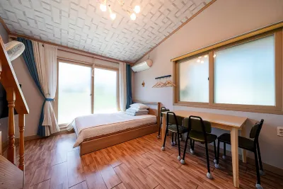 Yeoncheon Seonnyeobawi Pension Hotels near Jeongog-Yeog