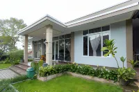 The Lavana Villa Marwah Puncak Hotels in Cisarua