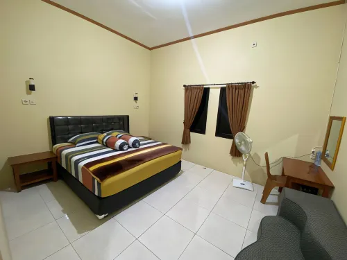 Wisma Syafana Syariah Hotel di Semen