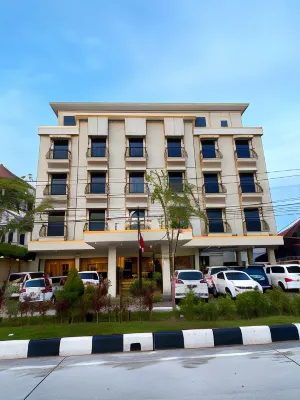 The Amrani Syariah Hotel Hotels in Laweyan