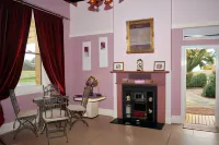 Must Love Dogs B&B & Self Contained Cottage Hôtels à : Rutherglen