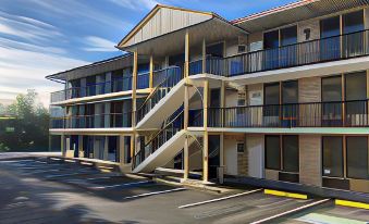 APM Inn and Suites